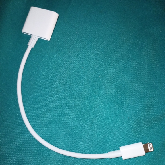 Lighting Adapter Cable To 30 Pin Charge Synchronisation. White. Iphone - Picture 5 of 7